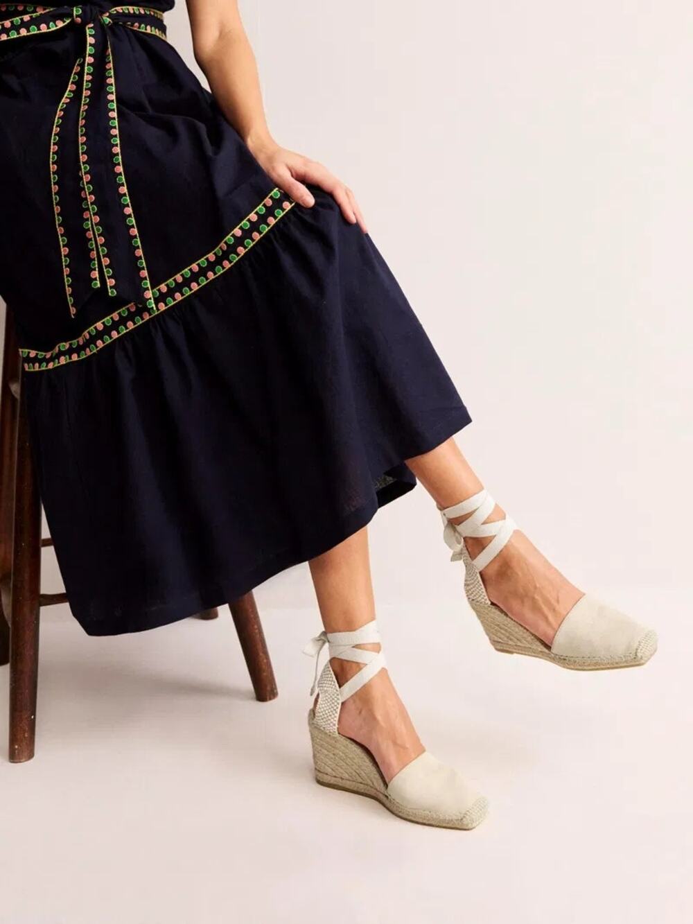 BODEN 38 cream Cassie Espadrille Wedges sz 7 lace up ankle new SH119